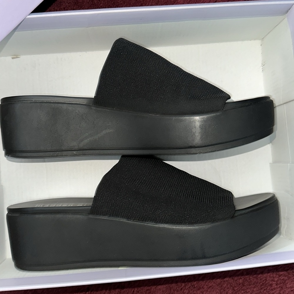 Madden Girls Shelbie Platform Wedges - Picture 4 of 5